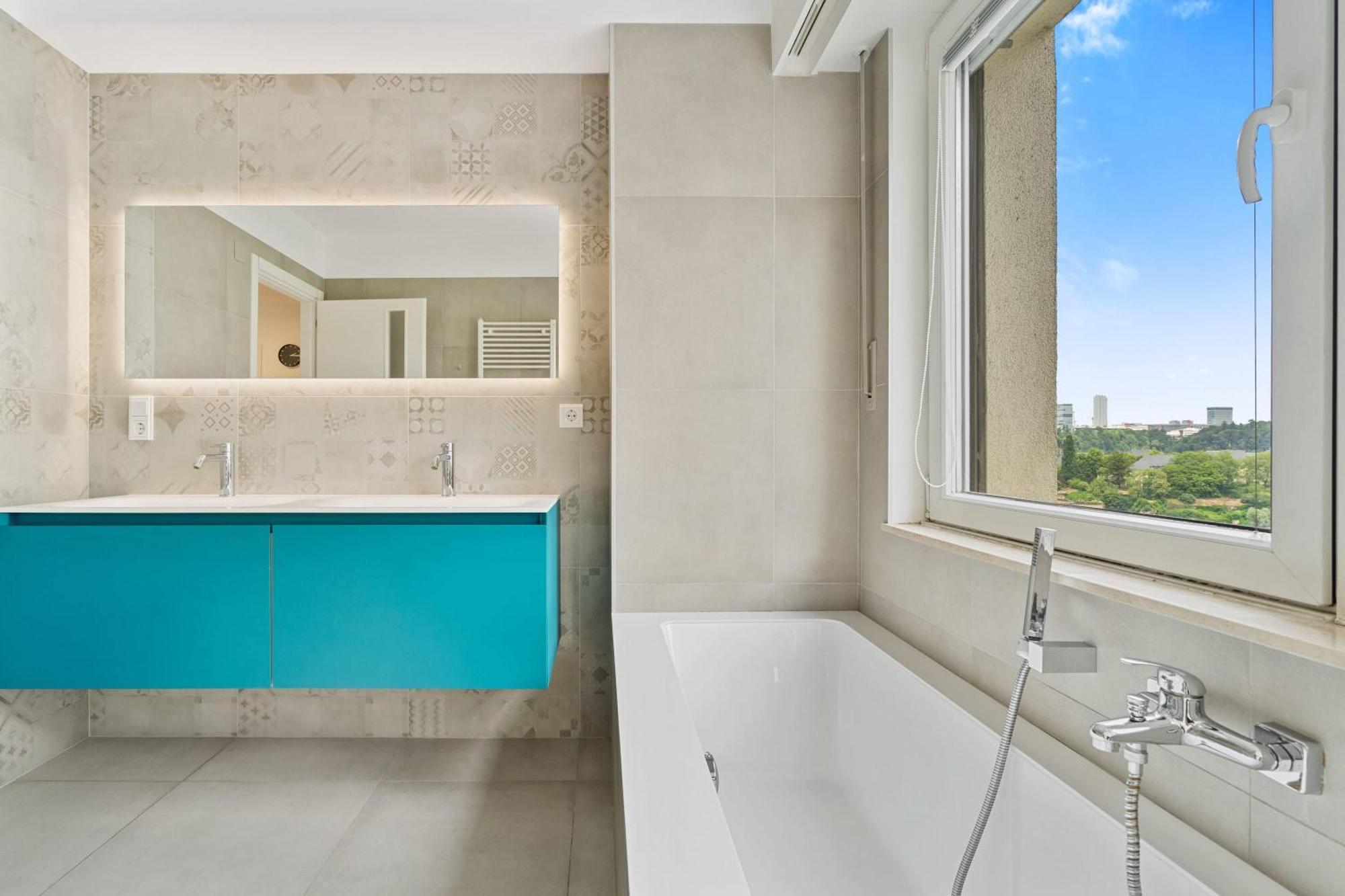 Central Lux 2Br Apt With City Views & Balcony Luxemburg Kültér fotó