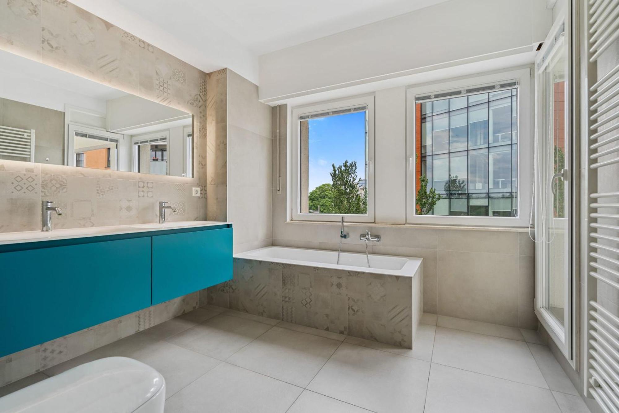 Central Lux 2Br Apt With City Views & Balcony Luxemburg Kültér fotó