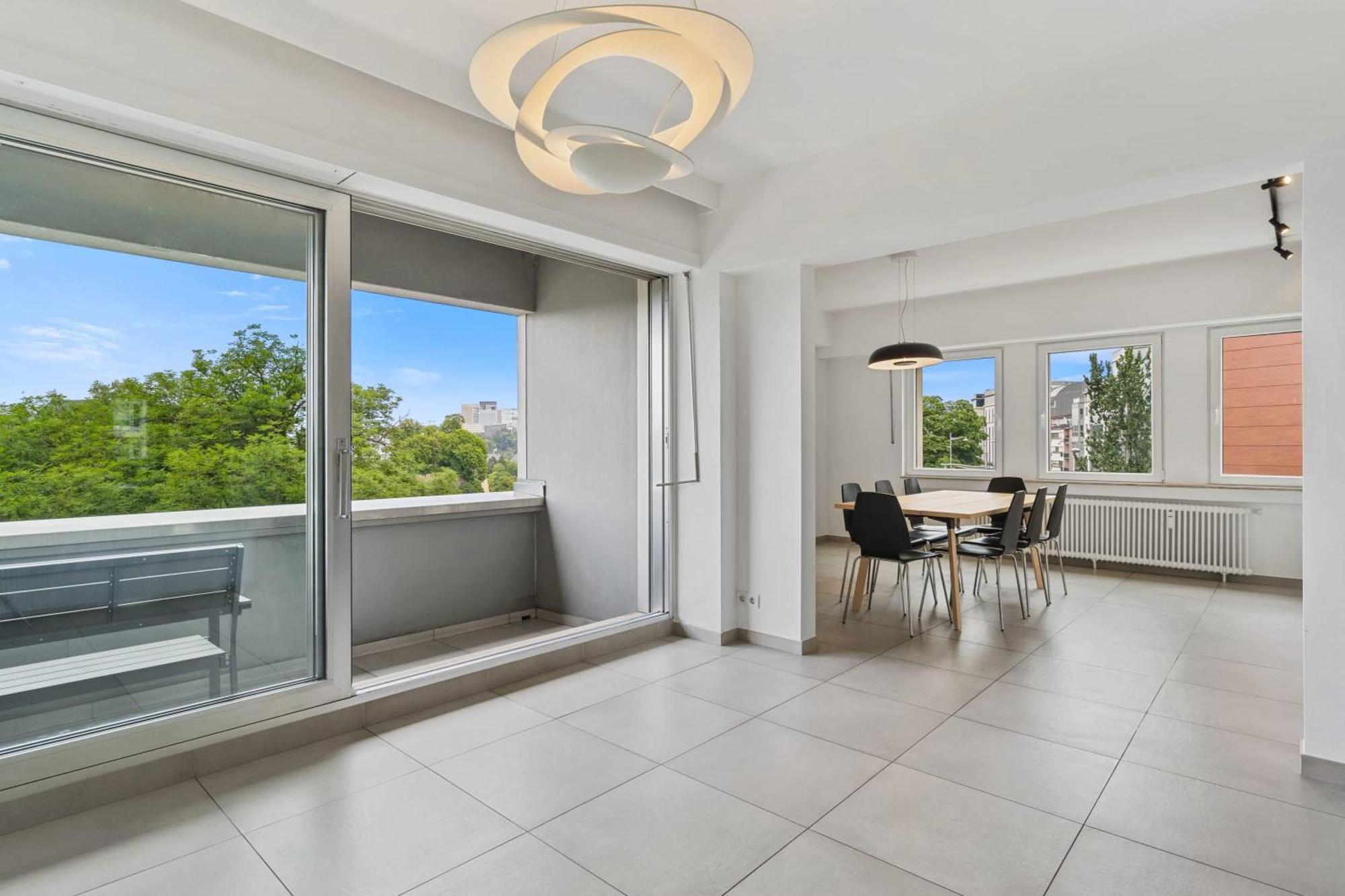 Central Lux 2Br Apt With City Views & Balcony Luxemburg Kültér fotó